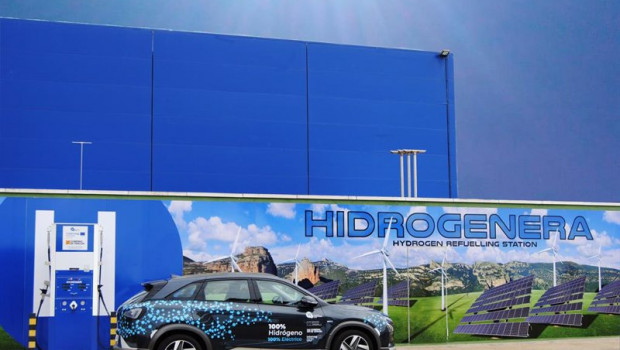 ep archivo   un vehiculo en una hidrogenera