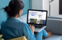 ep archivo   una persona utilizando el nft marketplace de telefonica
