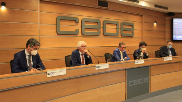 ep cofides se reune con ceoe y cepyme para dar a conocer el funcionamiento del fondo de