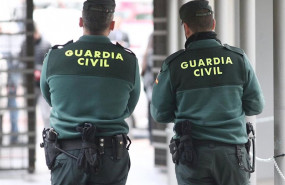 ep dos agentes de la guardia civil en una imagen de archivo