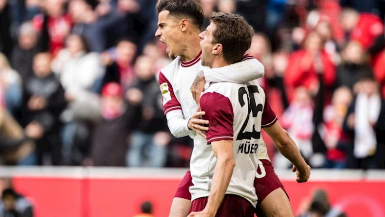 ep el jugador del bayern de munich thomas mueller celebrate un gol junto a su companero philippe ep el jugador del bayern de munich thomas mueller celebrate un gol junto a su companero philippe