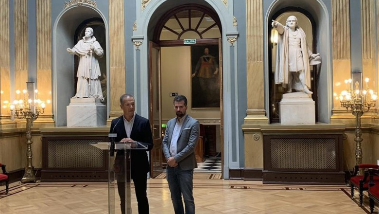 El portavoz del PSOE en el Senado, Ander Gil, y el secretario general del PSOE en Castilla y León, Luis Tudanca. | PSOE ep el portavoz del psoe en el senado ander gil y el secretario general del psoe en castilla y leon