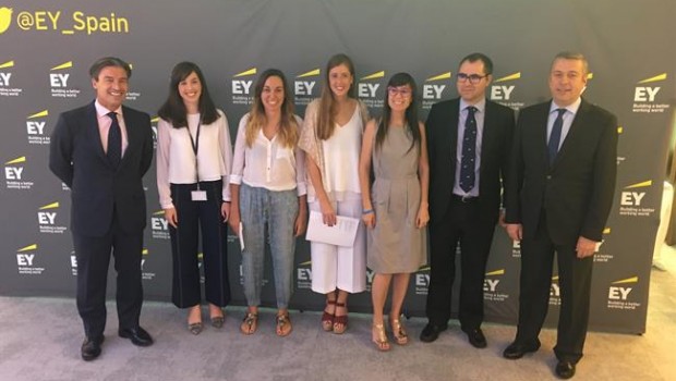 ep foto familia galardon javier pancorbo de ey 2018