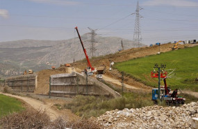 ep imagen de las obras de emergencias sobre el talud que se vio afectado por el temporal a su paso