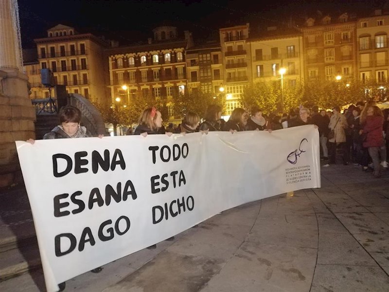 ep manifestacion en pamplona con motivo del dia internacional contra la violencia hacia las mujeres ep manifestacion en pamplona con motivo del dia internacional contra la violencia hacia las mujeres
