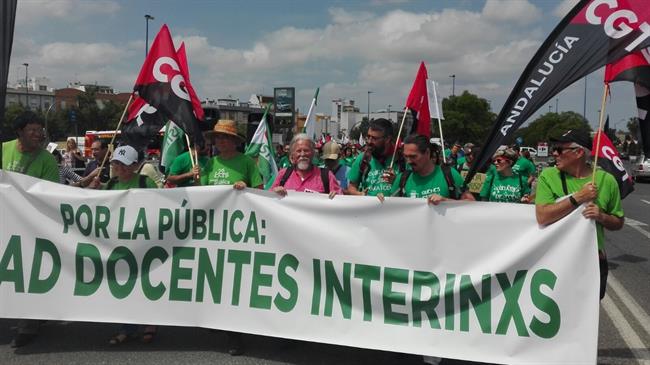 Manifestación de los interinos andaluces | INTERINOS DE EDUCACIÓN ep manifestacionlos interinos andaluces