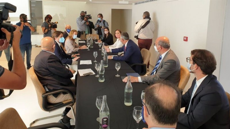 Maroto se reúne con la confederación española de hoteles y alojamientos turísticos (Cehat). | CEHAT ep maroto se reune con la confederacion espanola de hoteles y alojamientos turisticos cehat