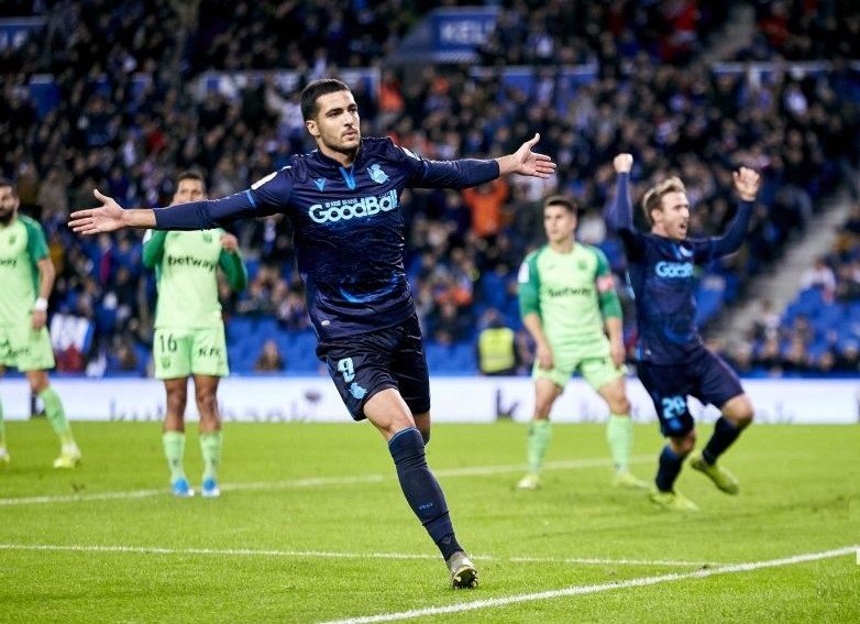 ep mikel merino celebra el primer gol en el partido real sociedad - leganes