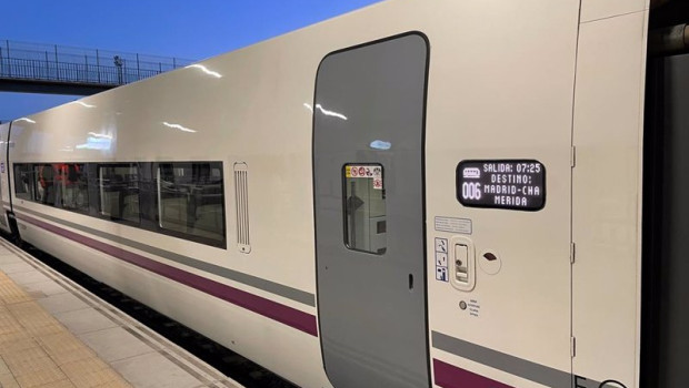 ep nuevo tren alvia puesto en servicio en badajoz