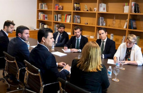 ep pablo casado en una reunion con los representantes del pp en los ayuntamientos del mar menor