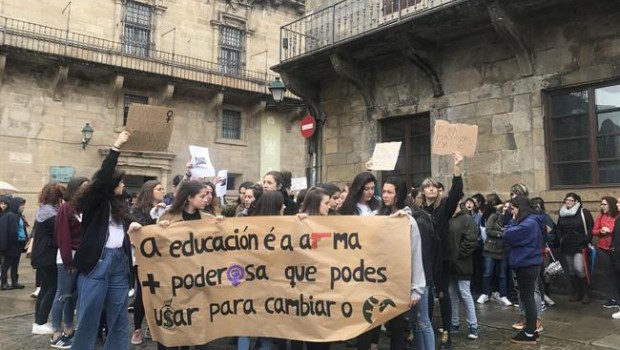 ep protestaprofesor luciano mendez nayasantiago