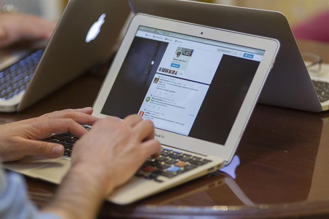 ep redes sociales internet dispositivo ordenador portatil trabajo autonomo