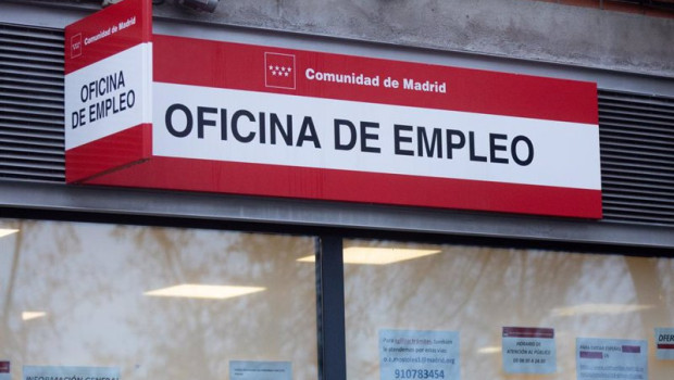 ep un cartel de una oficina de empleo en madrid