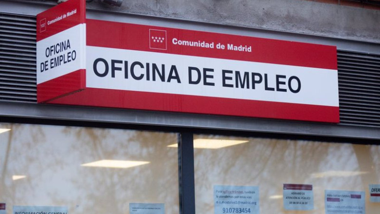 ep un cartel de una oficina de empleo en madrid ep un cartel de una oficina de empleo en madrid