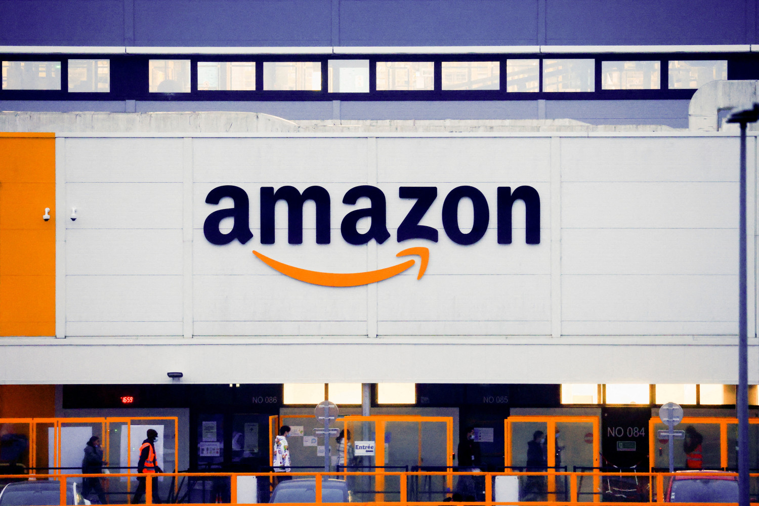 Amazon planea despedir a unos 10.000 empleados a partir de esta semana