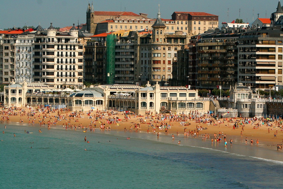 San Sebastián es una de las ciudades más atractivas para la inversión hotelera. | Pixabay san sebastian 2700415 960 720