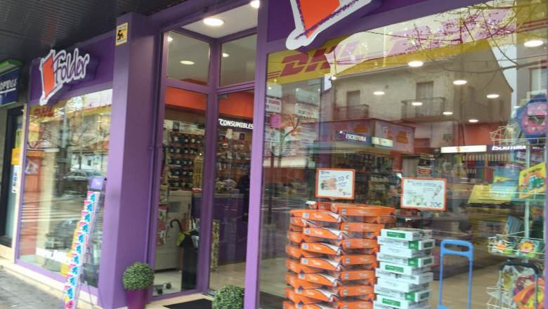 1575363419 fachada folder