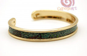 1593678447 bisuteria curioseart pulsera dorada estrecha cuero pez lobo verde 3