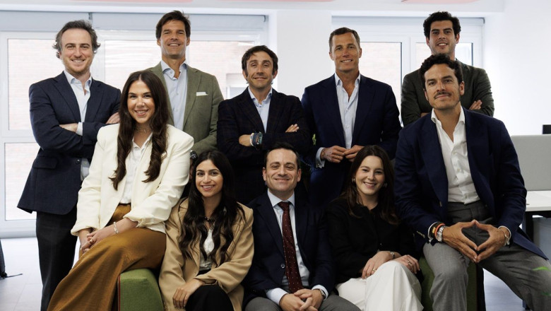 el equipo de grafton en la nueva oficina de sevilla