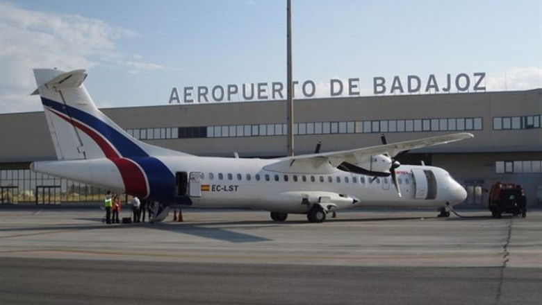 ep archivo   aeropuerto de badajoz imagen de archivo