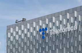 ep archivo   fachada del edificio de distrito telefonica ep archivo   fachada del edificio de distrito telefonica