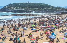 ep archivo primera playa de el sardinero a 10 de agosto de 2025 en santander cantabria espana ep archivo primera playa de el sardinero a 10 de agosto de 2025 en santander cantabria espana