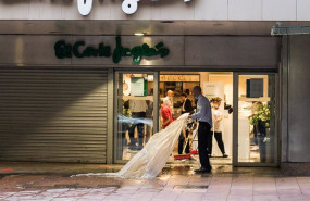 ep archivo   varios trabajadores de el corte ingles de la calle goya