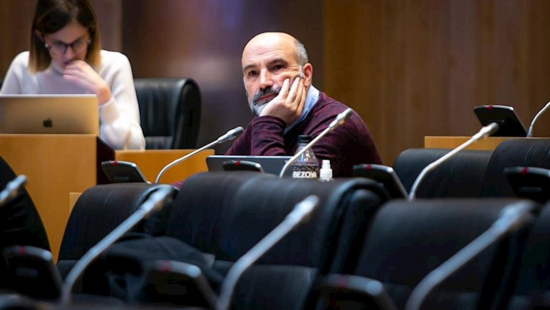 ep el diputado del grupo plural nestor rego en la comision de trabajo inclusion seguridad social y