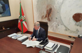 ep el lehendakari inigo urkullu firma el decreto que deja sin efecto las elecciones del 5 de abril