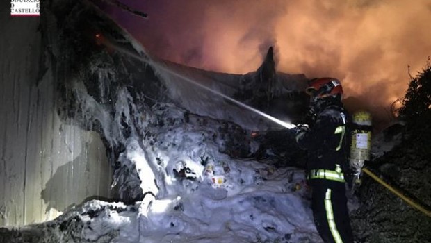 ep extincioncamion incendiadonules