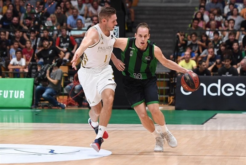ep fabien causeur en un partido con el real madrid