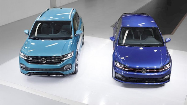 ep imagen de dos vehiculos fabricados en la planta de navarra