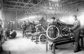 ep imagen de la produccion de las primeras motocicletas de bmw