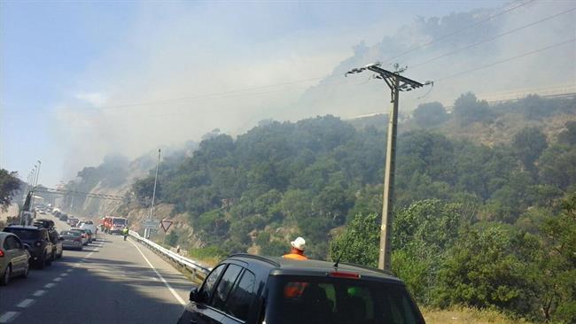 Imágenes del incendio de vegetación en la Jonquera | BOMBERS DE LA GENERALITAT ep imagenesincendiovegetacionla jonquera