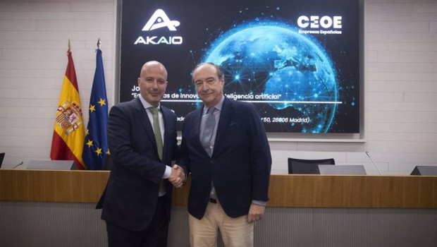 ep juan manuel gutierrez alcubilla ceo de kyra group y jose alberto gonzalez ruiz secretario general