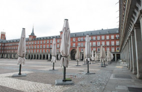 ep la centrica plaza mayor de madrid vacia y sin terrazas