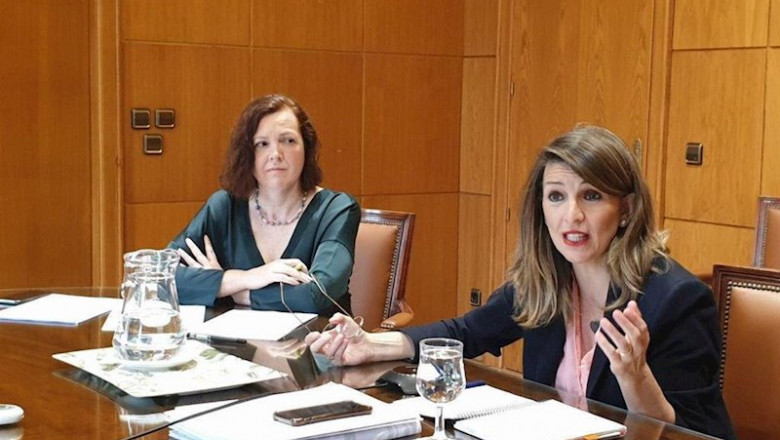 ep la ministra de trabajo y economia social yolanda diaz y la directora general de trabajo autonomo