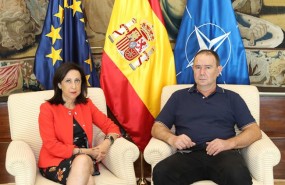 ep la ministradefensa margarita robles con alejandro clemente