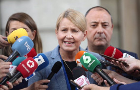 ep la secretaria de politicas sociales empleo y seguridad social de ugt mari carmen barrera atiende