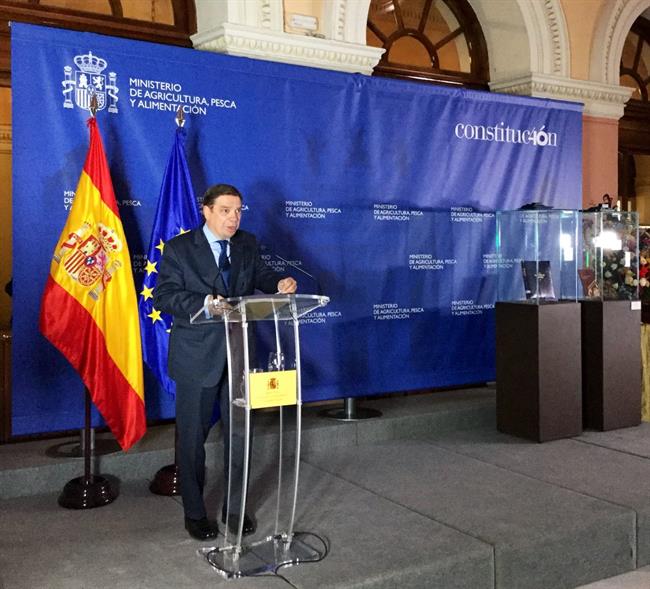 ep luis planas inauguraexposicioncampanas publicitarias