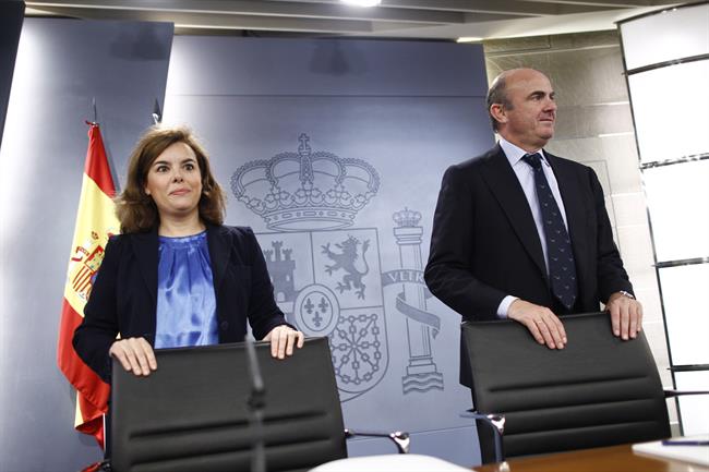 Luis de Guindos y Soraya Saénz de Santamaría. | EUROPA PRESS ep luisguindossoraya saenzsantamaria