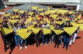 ep mniumlos castellers creanpanuelo amarilloapoyolos presos