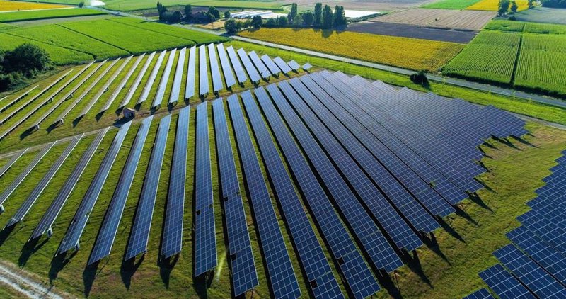 AMAZON ep planta solar