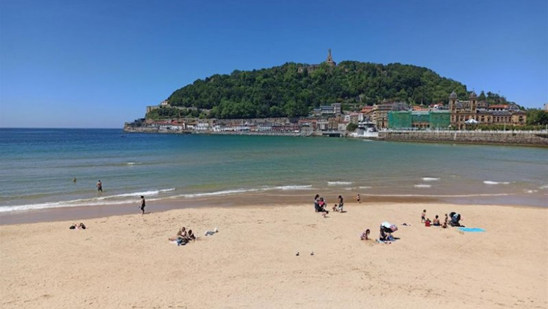 ep playa de la concha en san sebastian durante la desescalada ep playa de la concha en san sebastian durante la desescalada