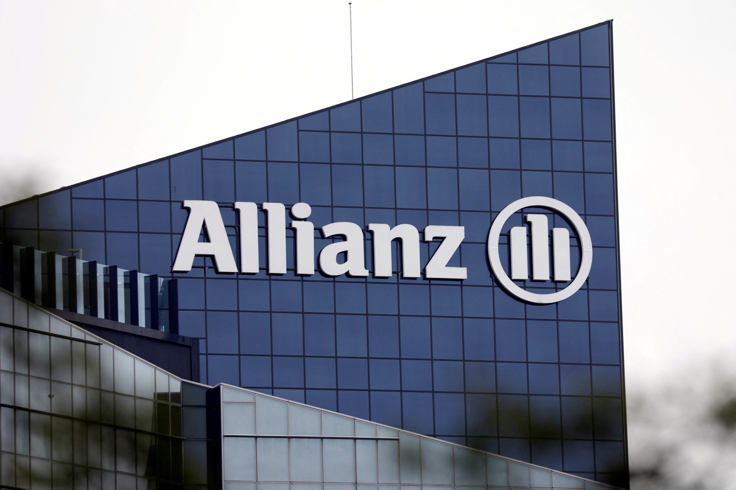 le logo de l assureur allianz 20231110104753 