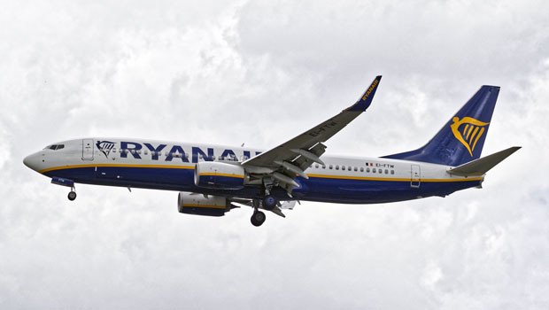 dl ryanair compagnie aérienne irlande avion voyage pd