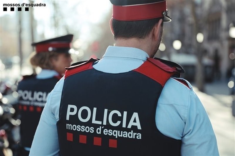 ep agentes de patrulla de los mossos desquadra ep agentes de patrulla de los mossos desquadra