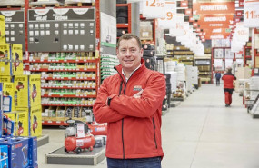ep archivo   el hasta ahora ceo de brico dept iberia y director de marcas propias y comercial del