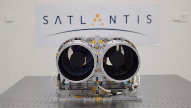 ep archivo   la compania espanola satlantis primera en colocar una camara espacial optica