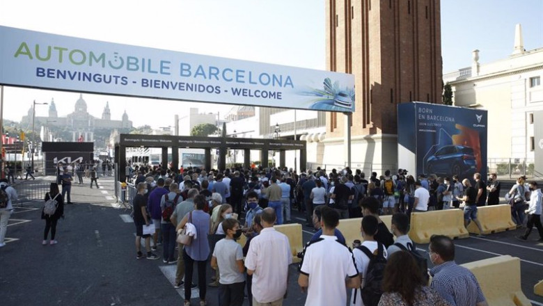 ep automobile barcelona 2021 en su primer dia abierto al publico en el recinto montjuc de fira de